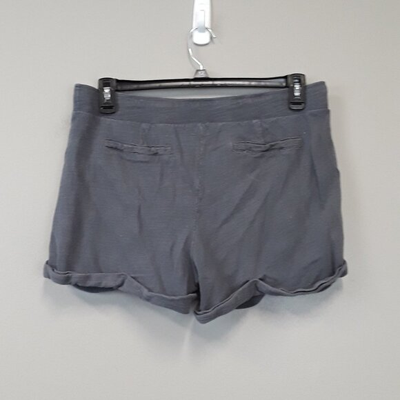 CASLON Gray Tie Waist Roll Leg Pleated Shorts - Picture 7 of 11
